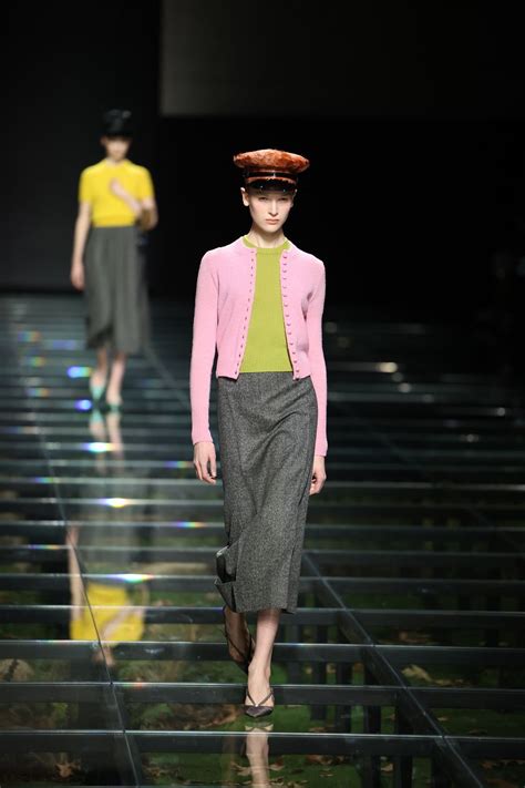 donna pinocchietto inverno prada 2008|Prada Livermore.